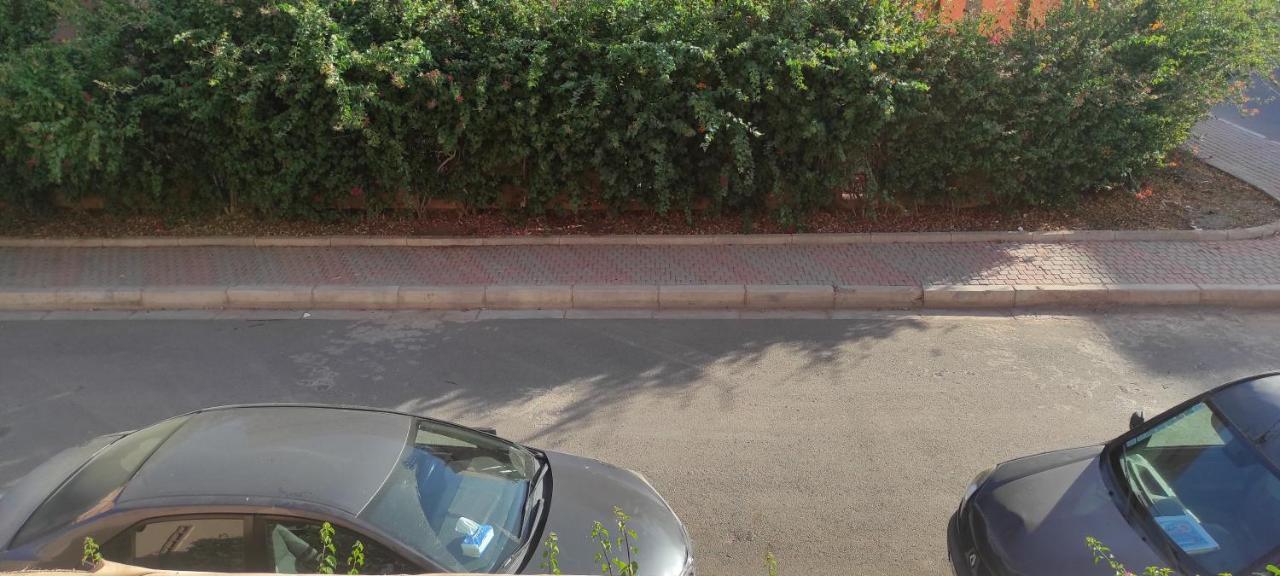 Charmant Appartement Dans Un Quartier Chic Et Calme Marrakesh Bagian luar foto
